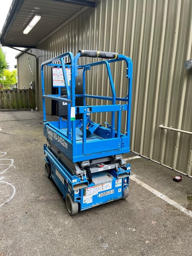 2023 GENIE GS-1432