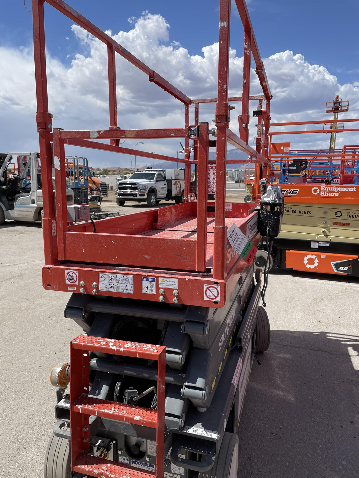 2022 SKYJACK SJ3226