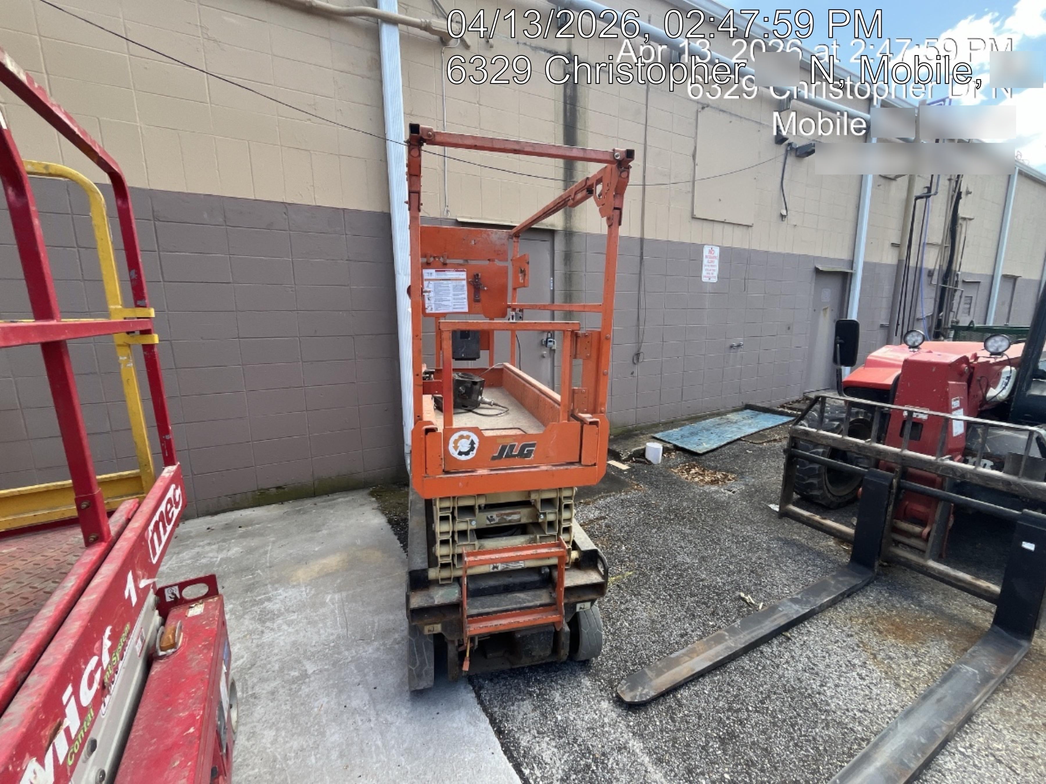 2021 JLG ES1932