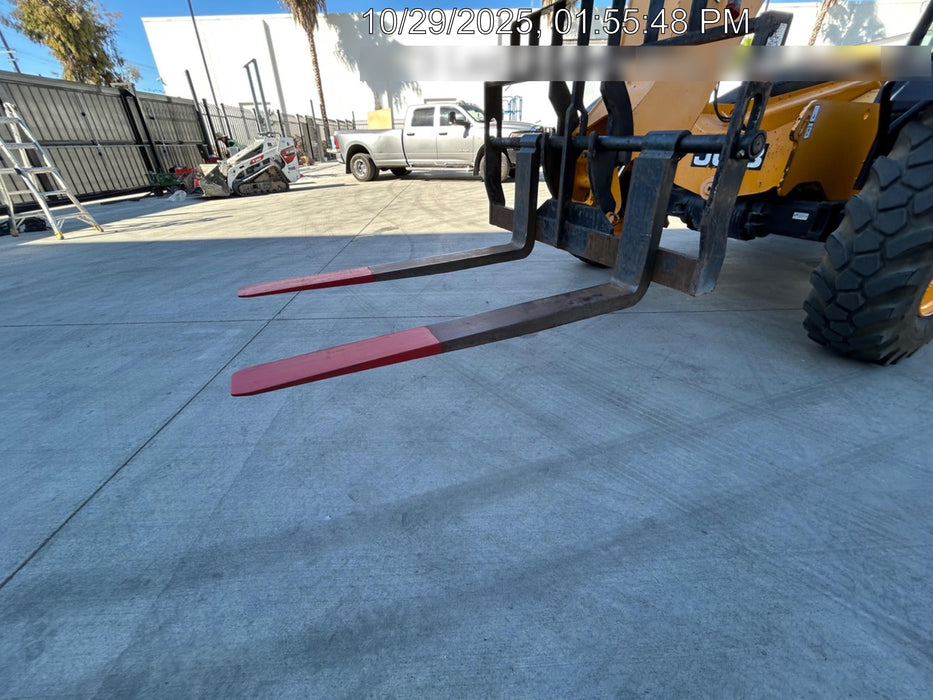 2019 JCB 506-36 Canopy, 74 HP, Foam Filled Tires, STD Worklight, Beacon, Aux Hydraulics, Lifting Eye, Back up Alarm 48" Carriage/48" Forks