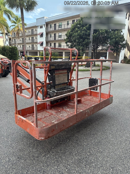 2020 JLG 660SJ