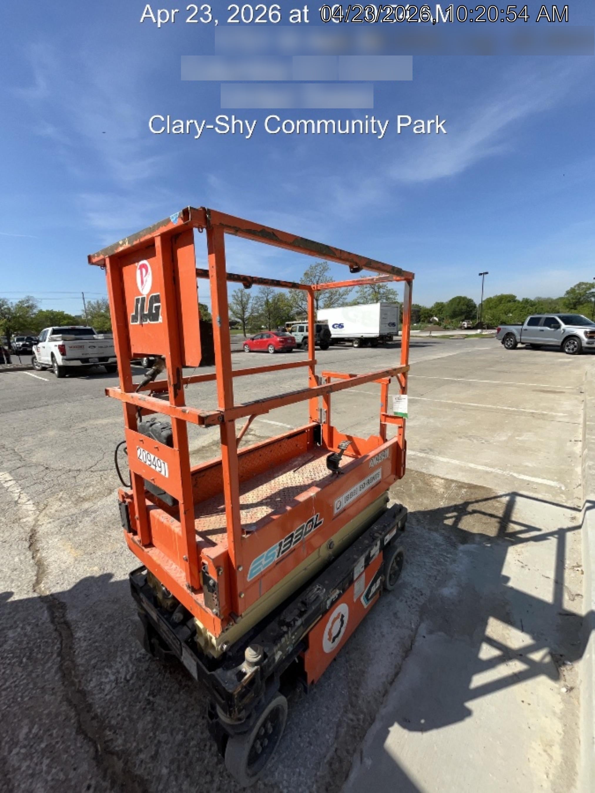 2022 JLG ES1330L