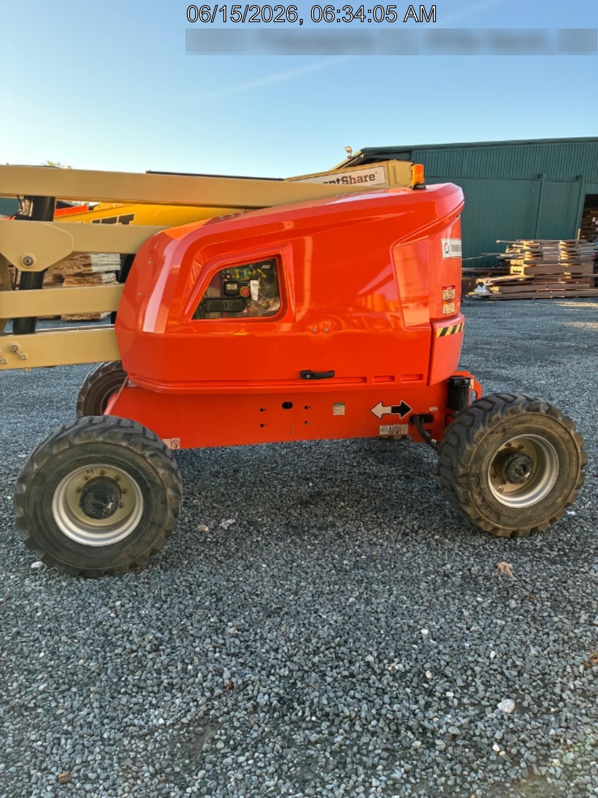 2021 JLG 450AJ