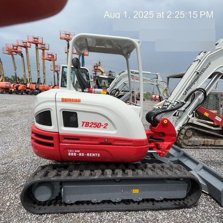 2025 TAKEUCHI TB250-2R