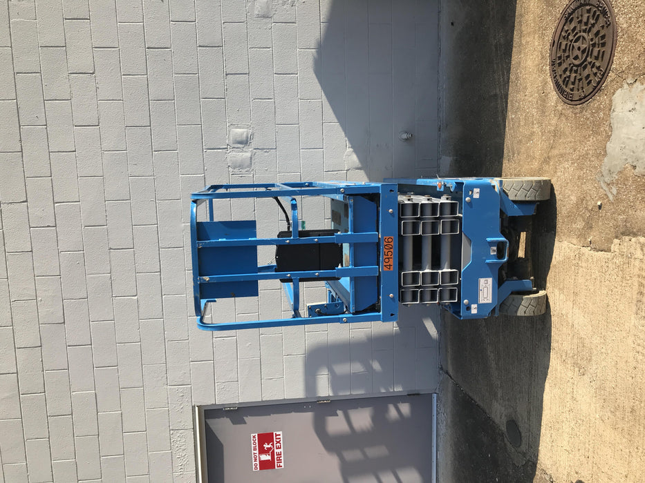 2019 Genie GS-1930 Fixed Rails with Chain Entry