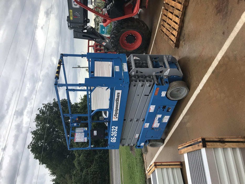 2020 Genie GS-2632 Standard, Folding half height swing gate