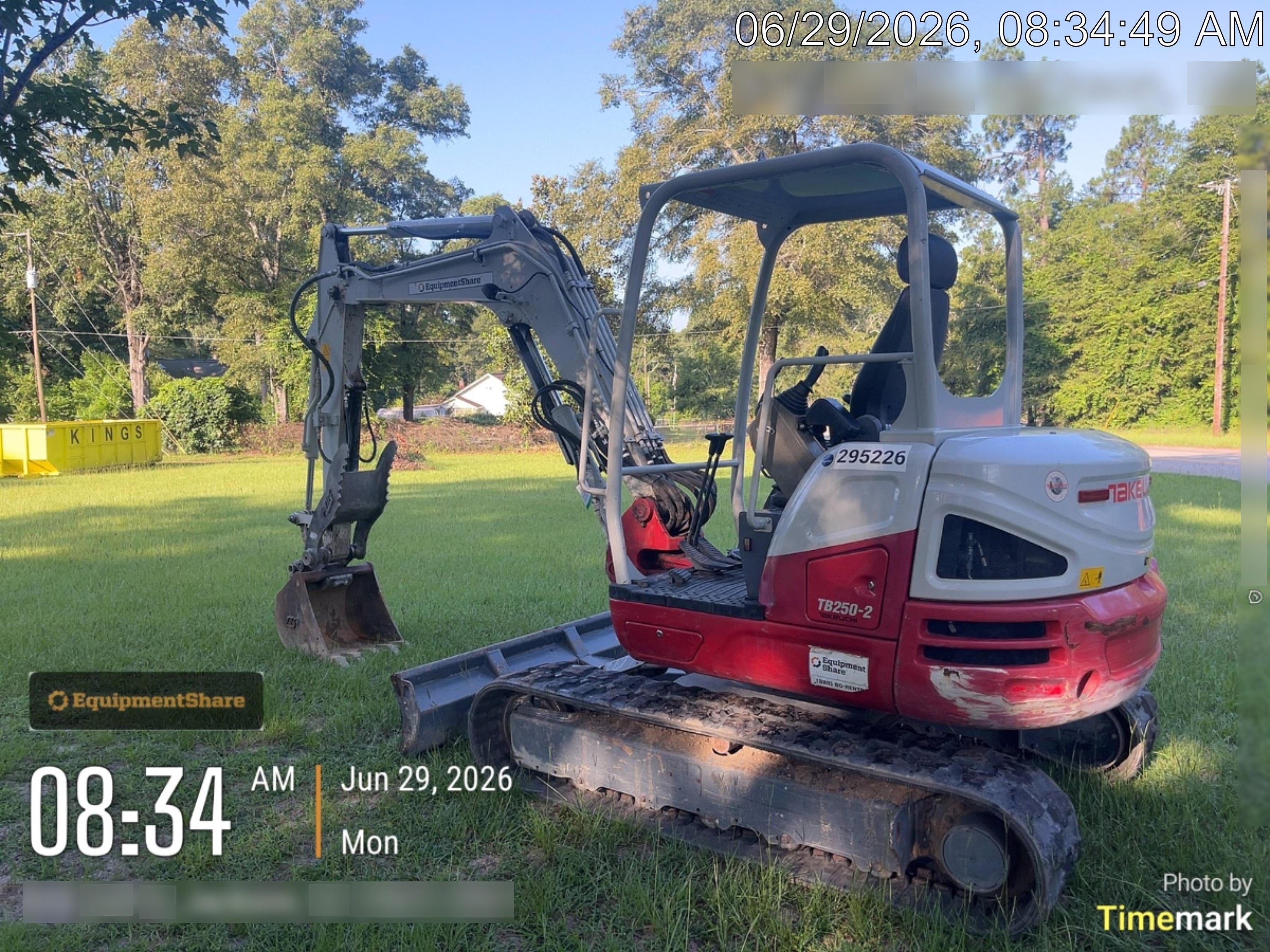 2023 TAKEUCHI TB250-2R