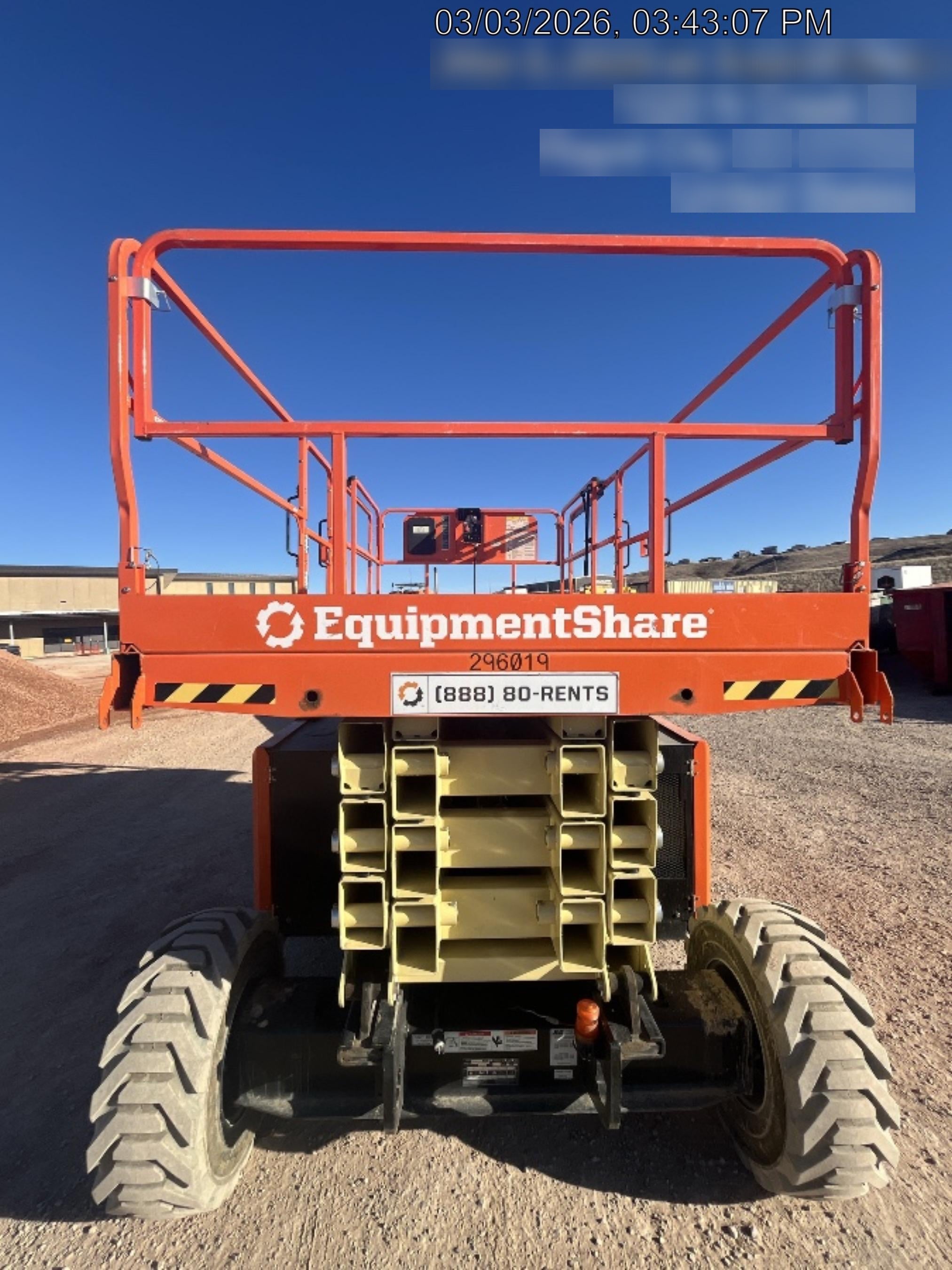 2023 JLG RT4394