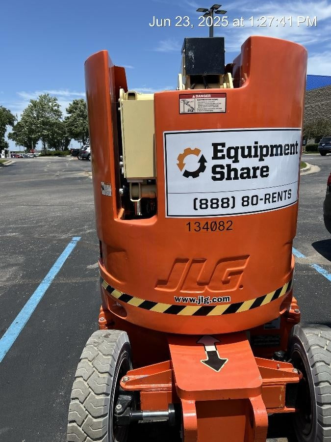 2021 JLG E300AJP
