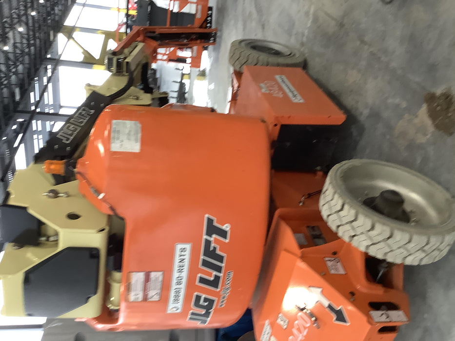 2019 JLG E400AJPN