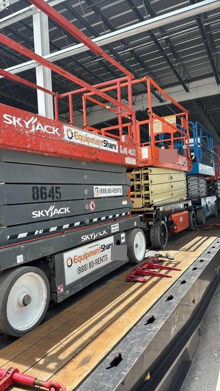 2022 JLG R3246