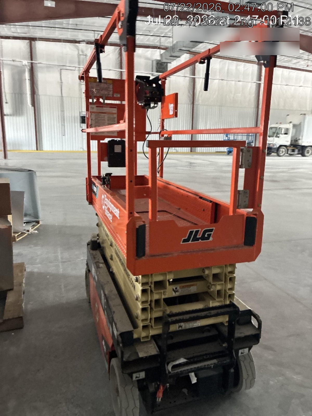 2025 JLG ES1932