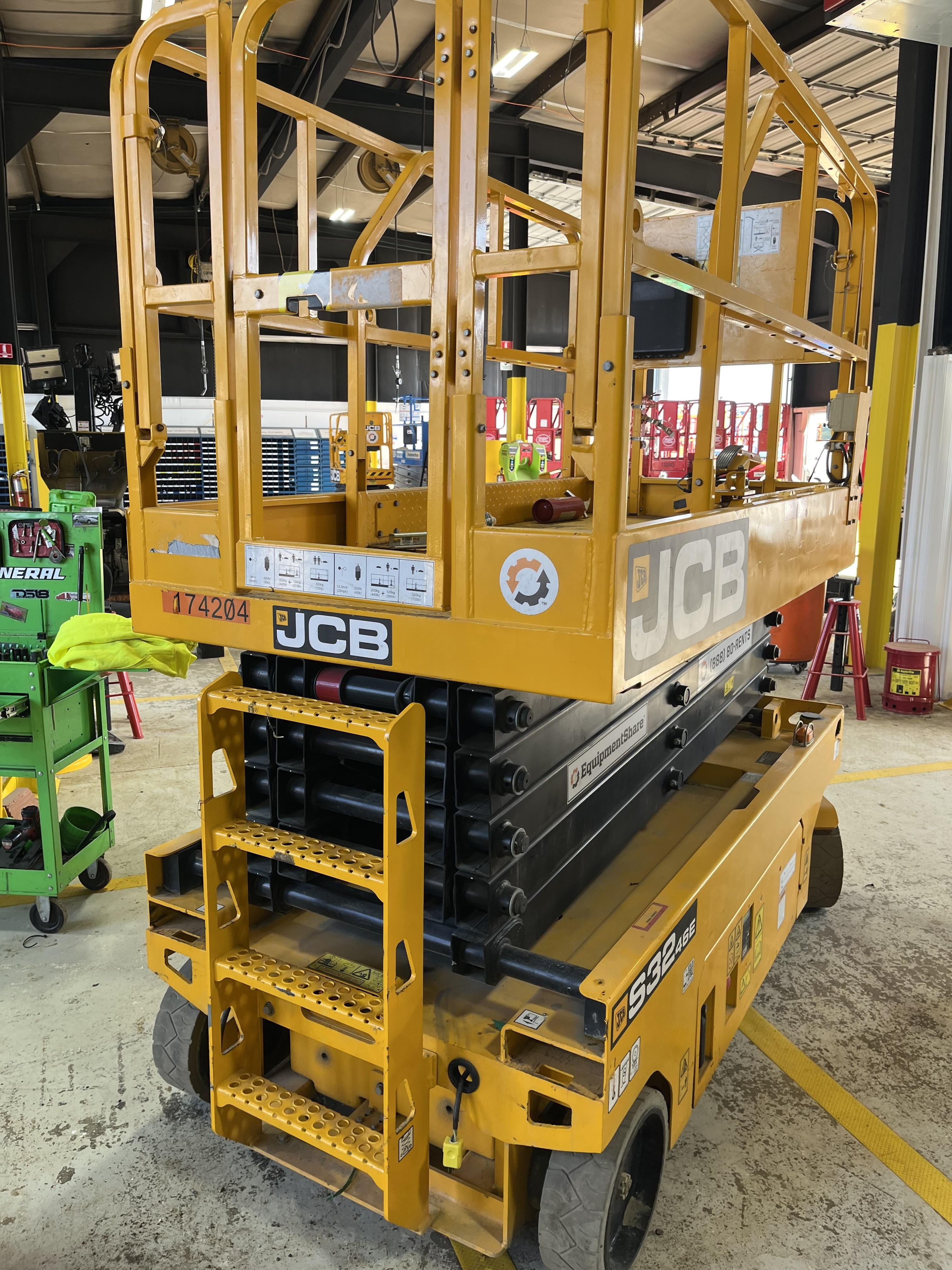 2021 JCB S3246E