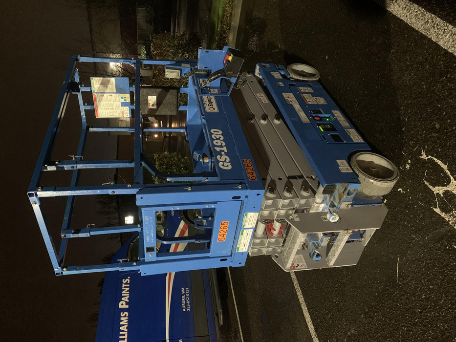 2020 Genie GS-1930 Solid Non Marking Tires, Beacon, Folding rails with half height swing gate, 800W Inverter