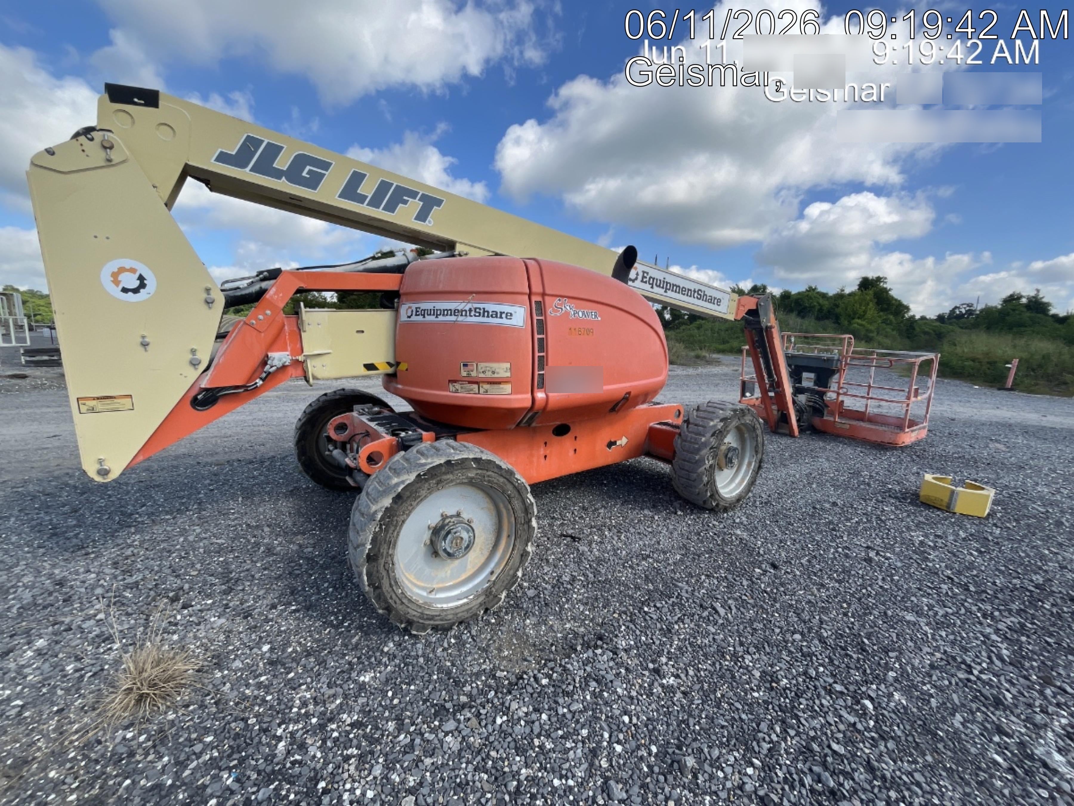 2021 JLG 600AJ
