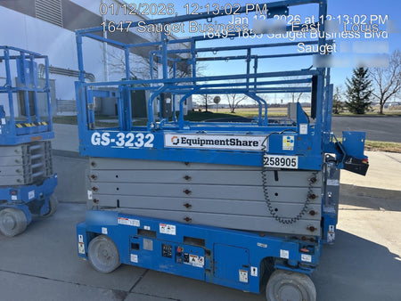 2022 GENIE GS-3232