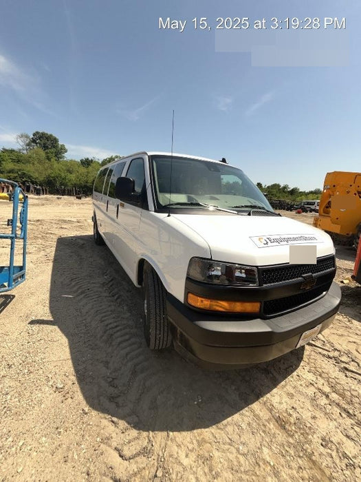 2025 CHEVROLET Express Van - Rental
