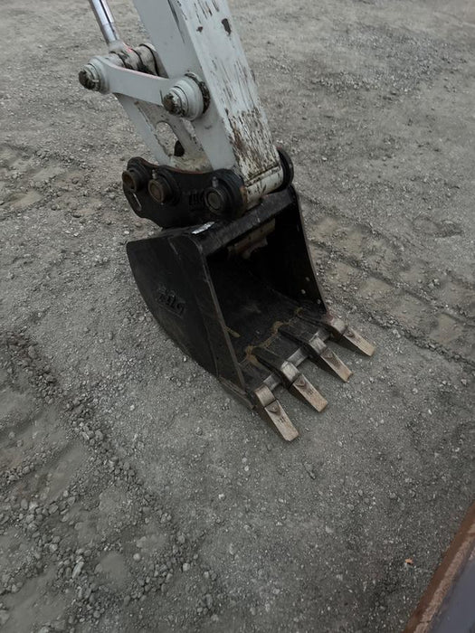 2025 TAKEUCHI 18" HD Bucket - Takeuchi