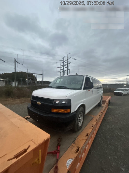 2023 CHEVROLET Express Van - Rental