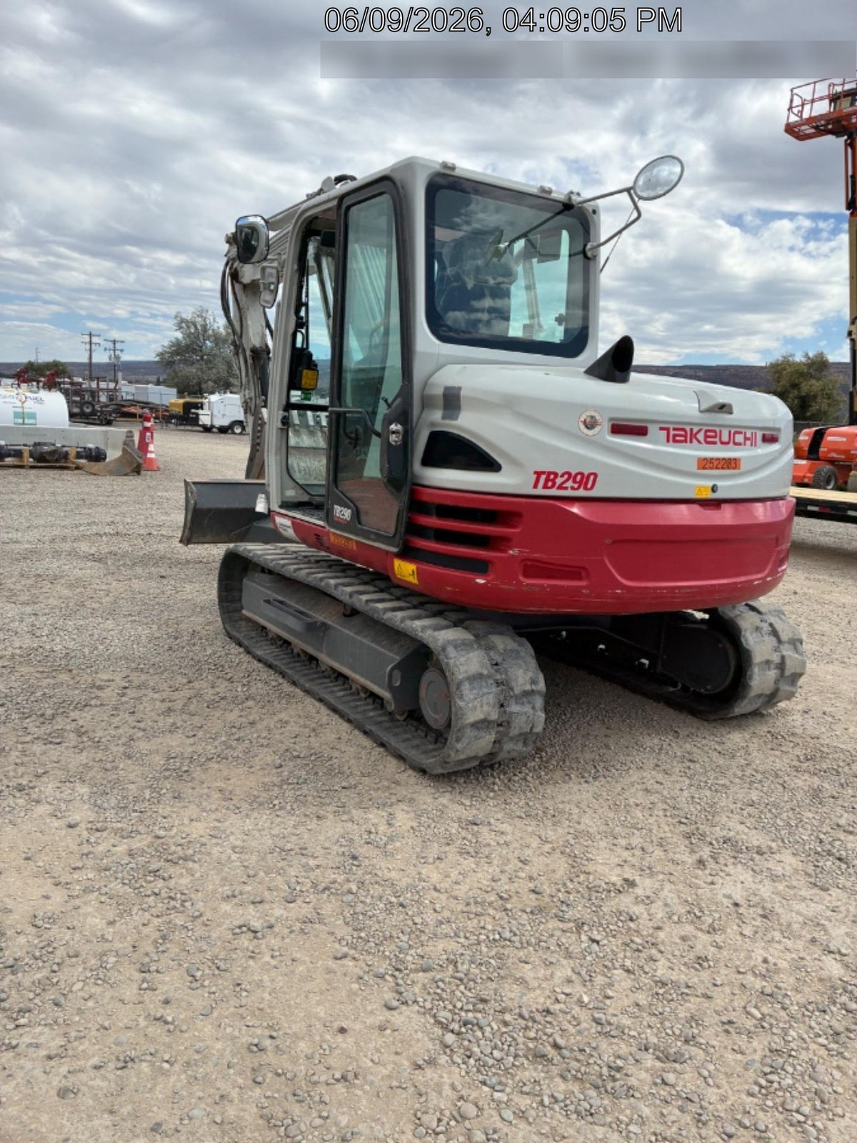 2022 TAKEUCHI TB290-CR