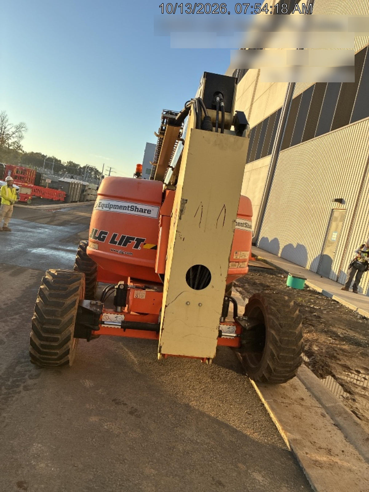2021 JLG 600AJ