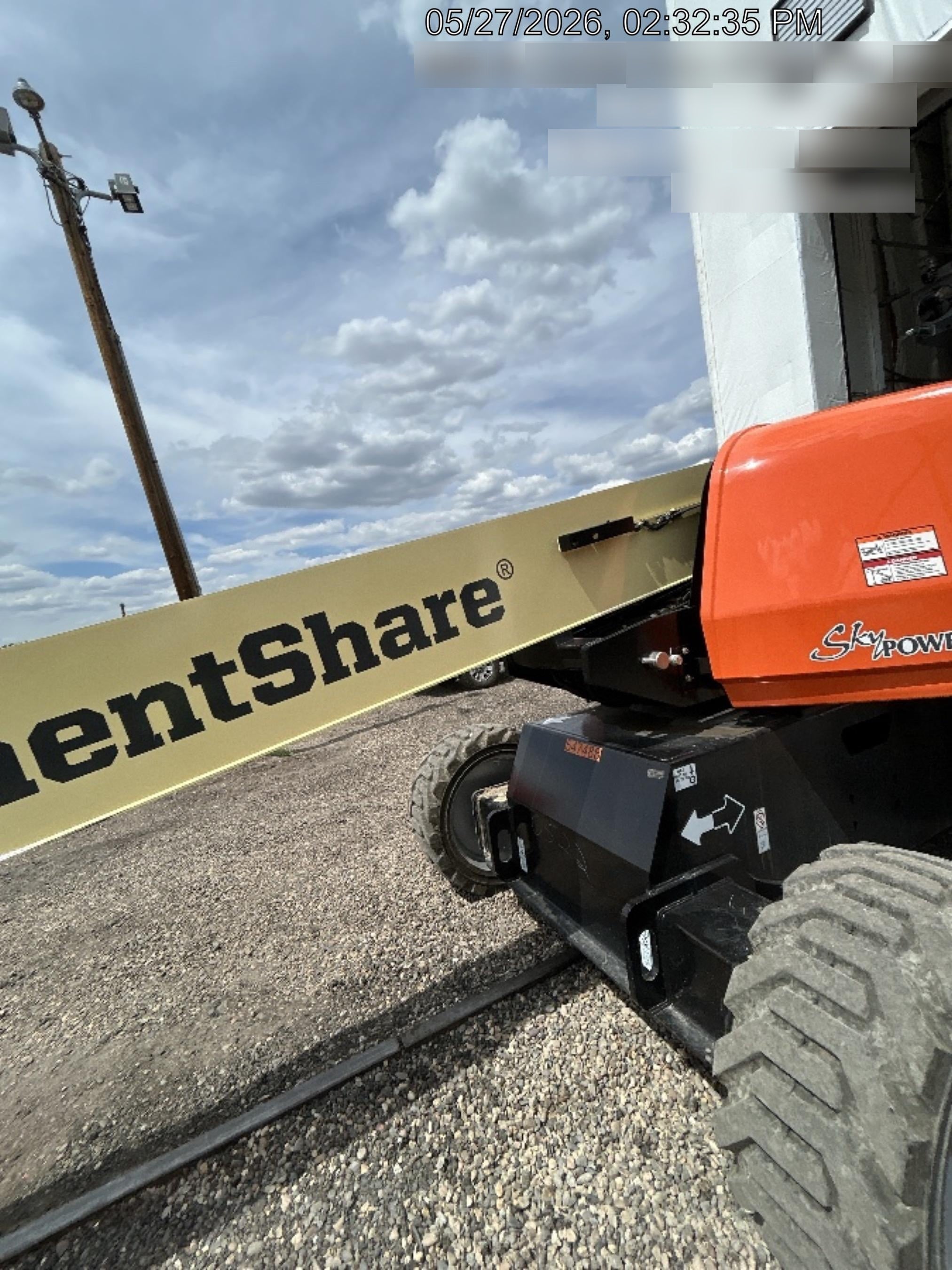 2025 JLG 660SJ