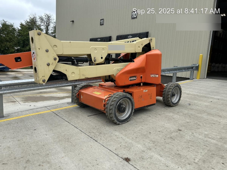 2019 JLG E450AJ