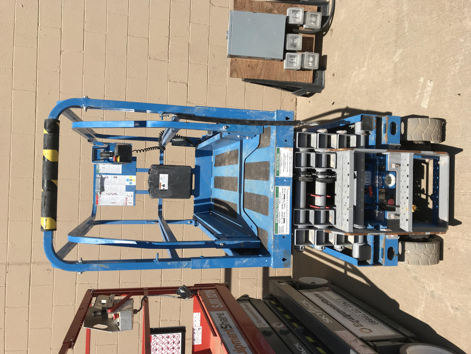 2019 Genie GS-1930 Fixed rails with chain Entry