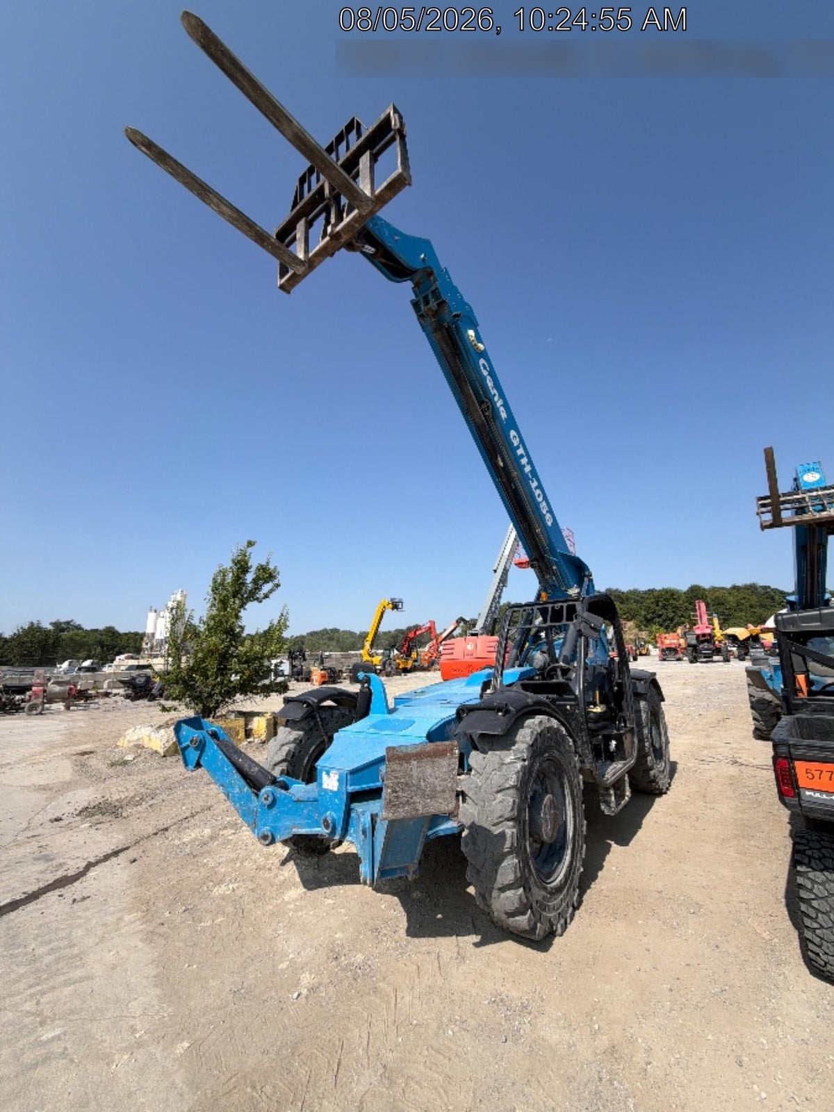 2017 Genie GTH-1056 Open Cab/Solid Tires