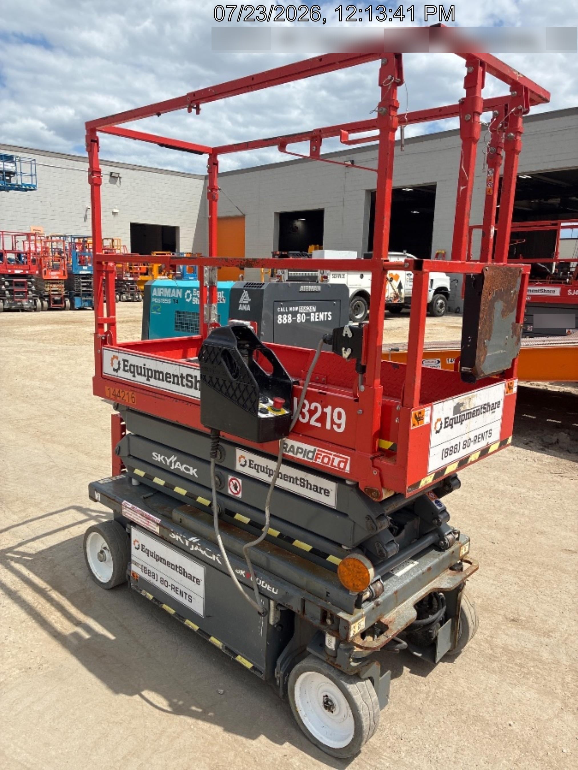 2021 SKYJACK SJ3219