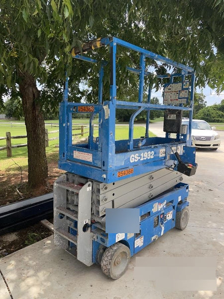 2019 Genie GS-1930 Fixed rails with chain Entry