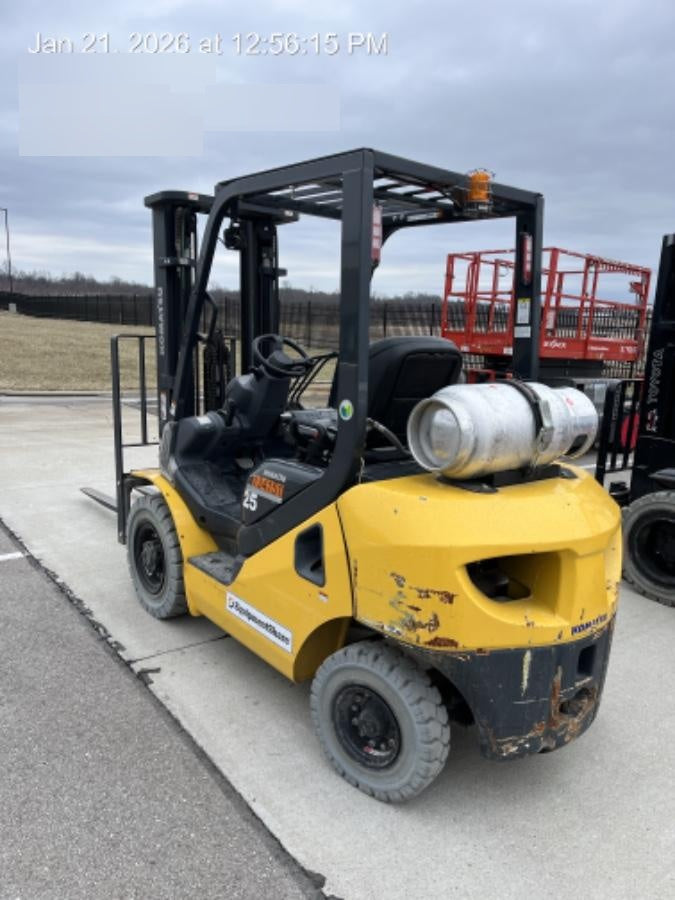 2021 KOMATSU FG25T-16 LP