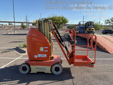 2021 JLG 26E