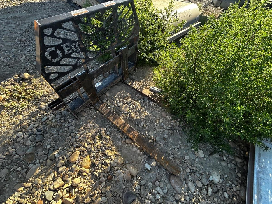 2021 PALADIN 48" Pallet Forks - Paladin