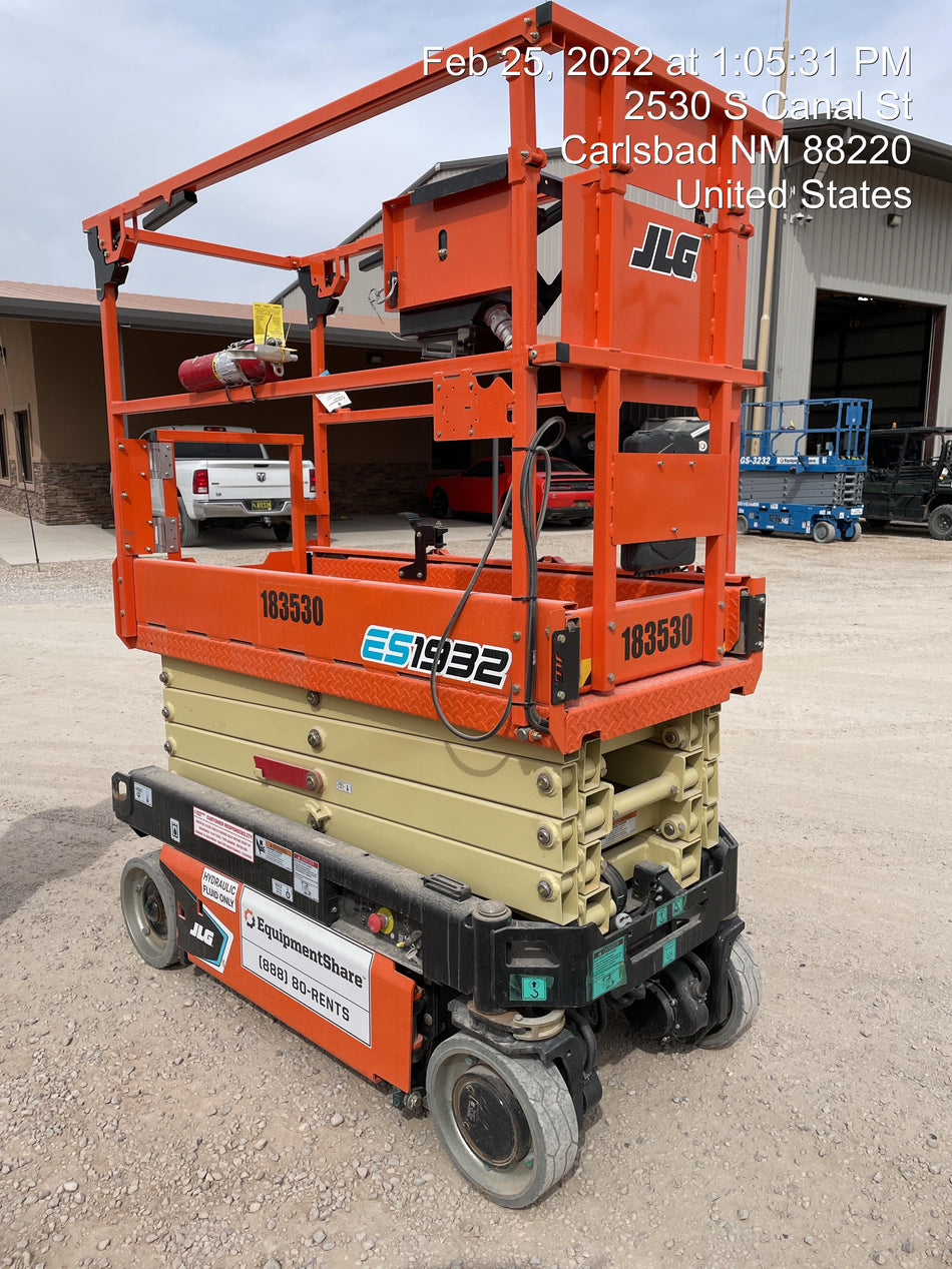2021 JLG ES1932