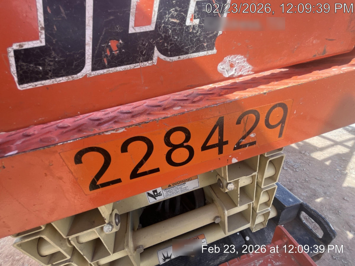2022 JLG ES1932