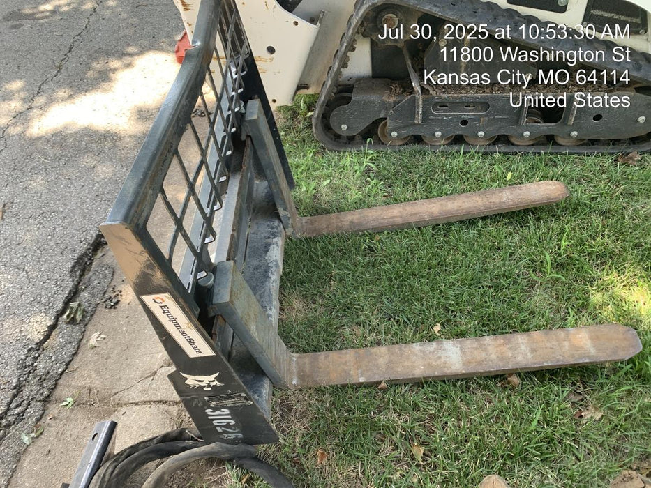 2023 BOBCAT 36" Mini Skid Steer Fork Carriage - Bobcat