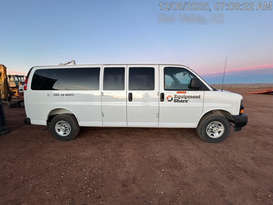 2025 CHEVROLET Express Van - Rental