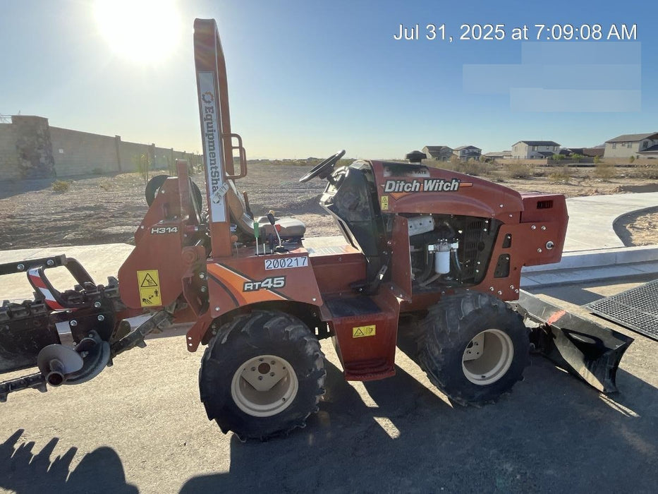 2022 DITCH WITCH RT45A