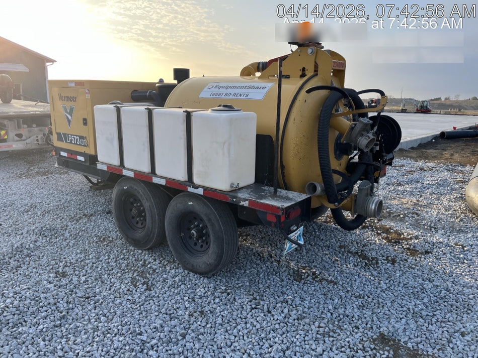 2022 Vac-Tron LP573XDT T4 Koehler Diesel Engine, 500 Gallon Debris Tank, x2 100 Gallon Water Tanks