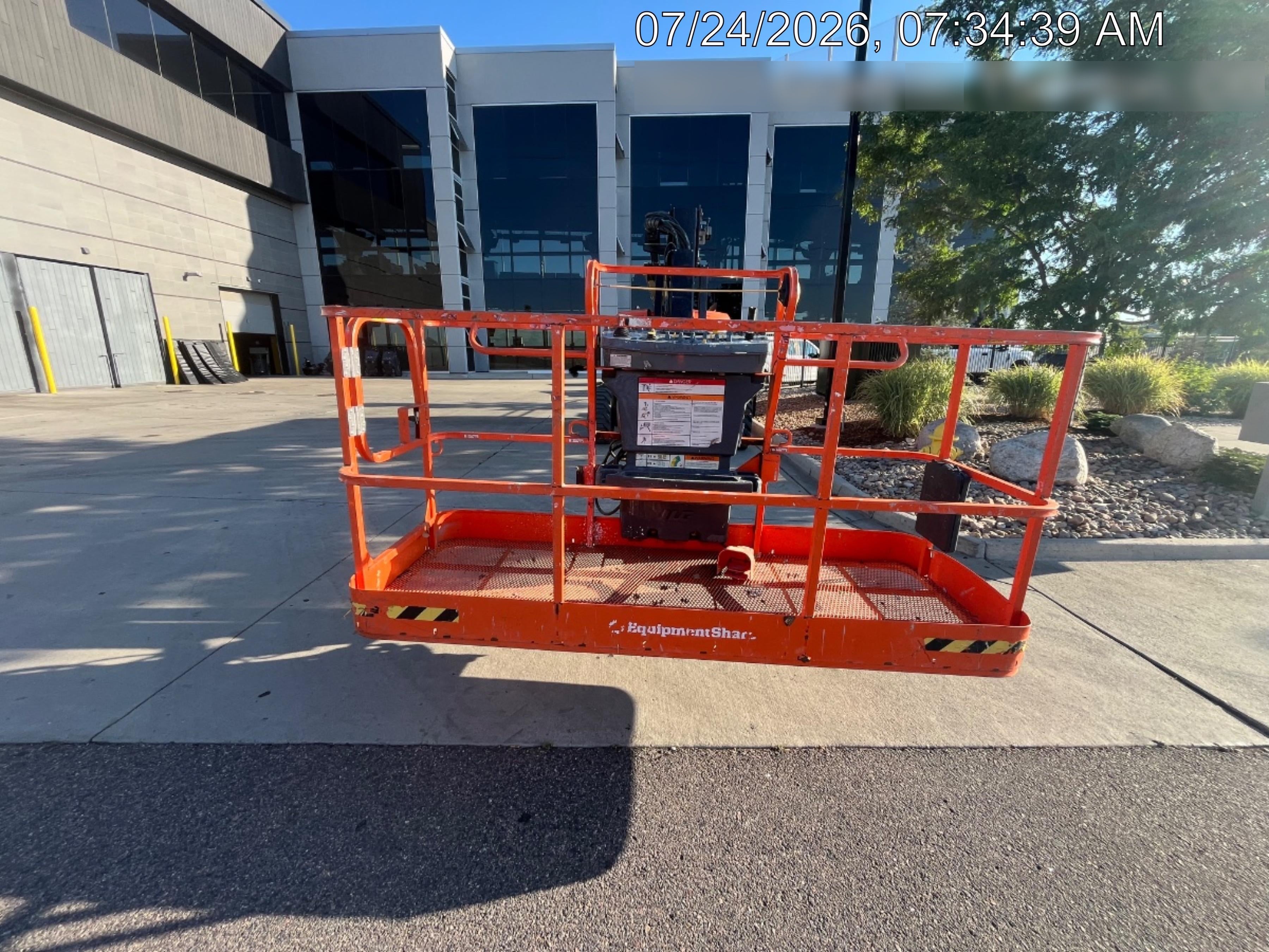 2024 JLG 660SJ