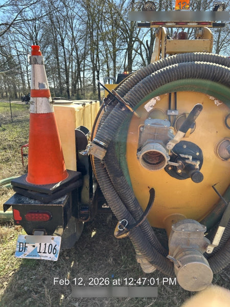 2022 VAC-TRON LP573XDT