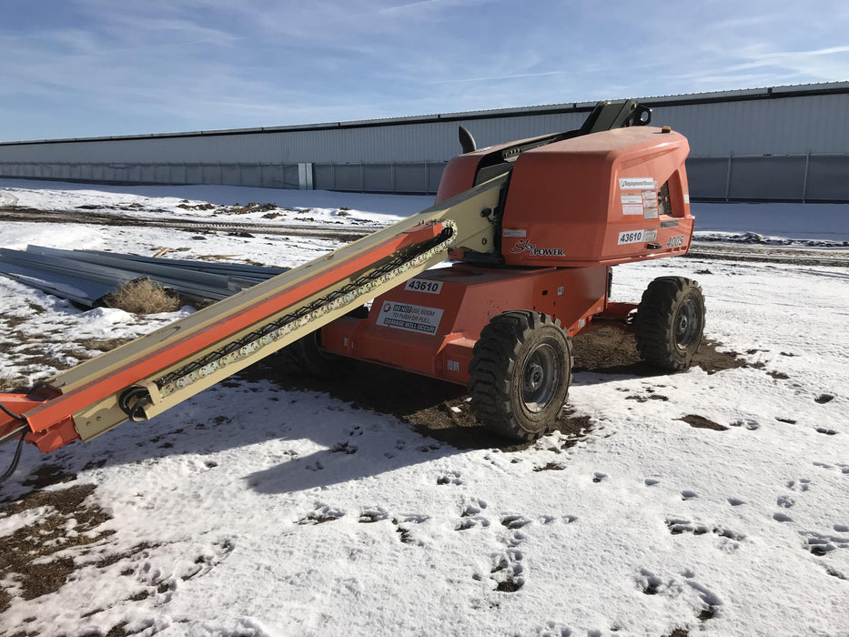 2019 JLG 400S