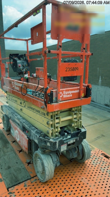 2022 JLG ES2632
