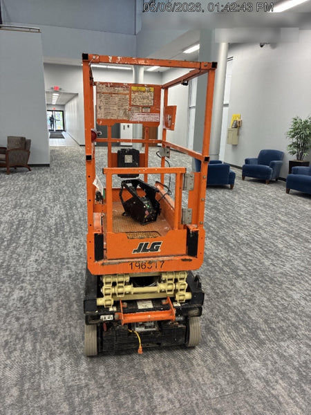 2021 JLG ES1330L
