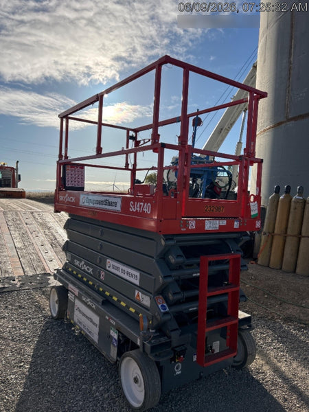 2022 SKYJACK SJ4740
