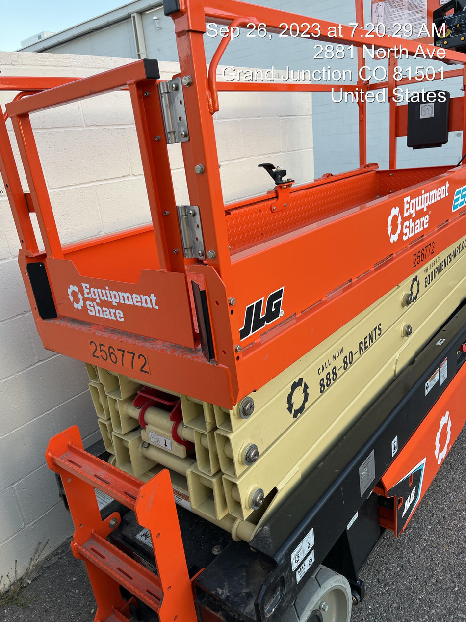 2022 JLG ES2632
