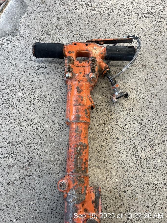 2021 MICHIGAN PNEUMATIC MP-30-1