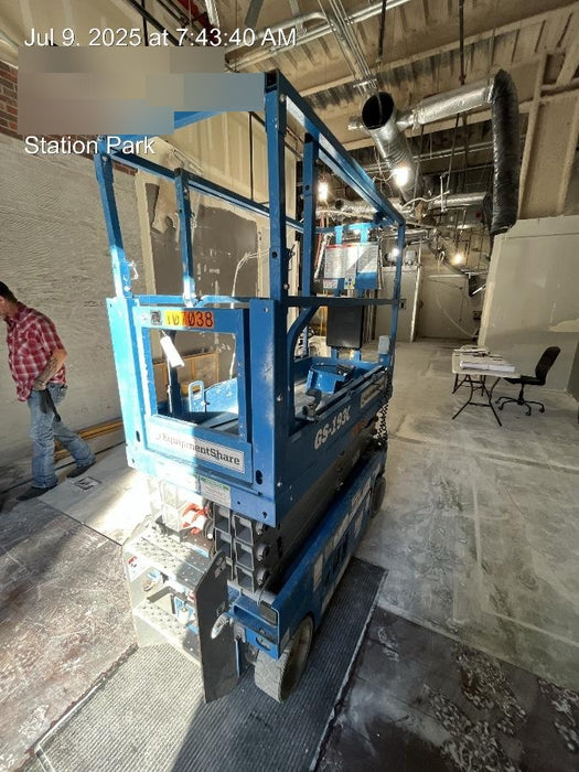 2020 Genie GS-1930 Solid Non Marking Tires, Beacon, Folding rails with half height swing gate, 800W Inverter