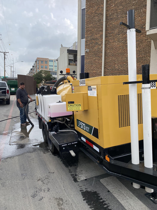 2021 VAC-TRON LP573XDT